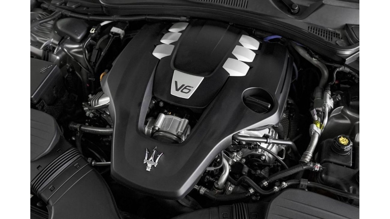 Maserati Quattroporte Base