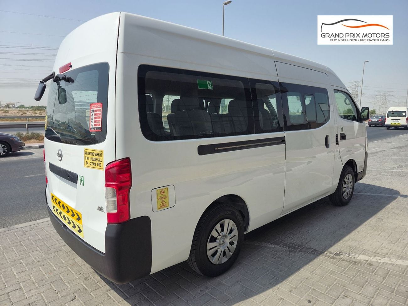 Nissan Urvan STANDARD 13 Seater