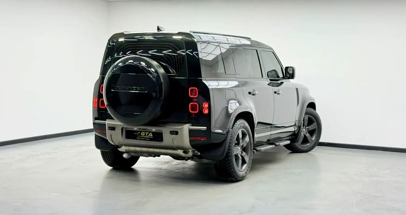 Land Rover Defender X Dynamic 110 HSE P400, LR Warranty + Service Pack, Low Km, GCC