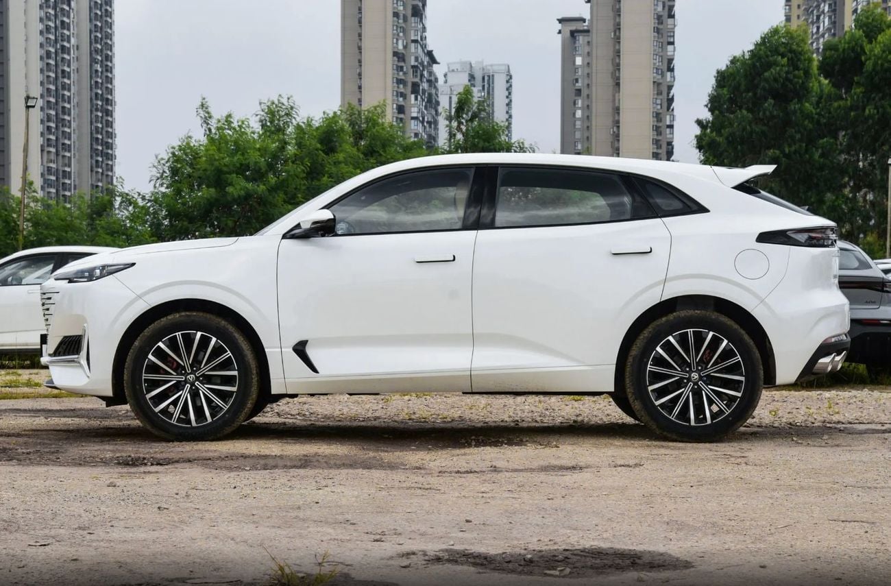 تشنجان يوني ك LIMITED 2.0T All-Wheel Drive Enjoyment Edition