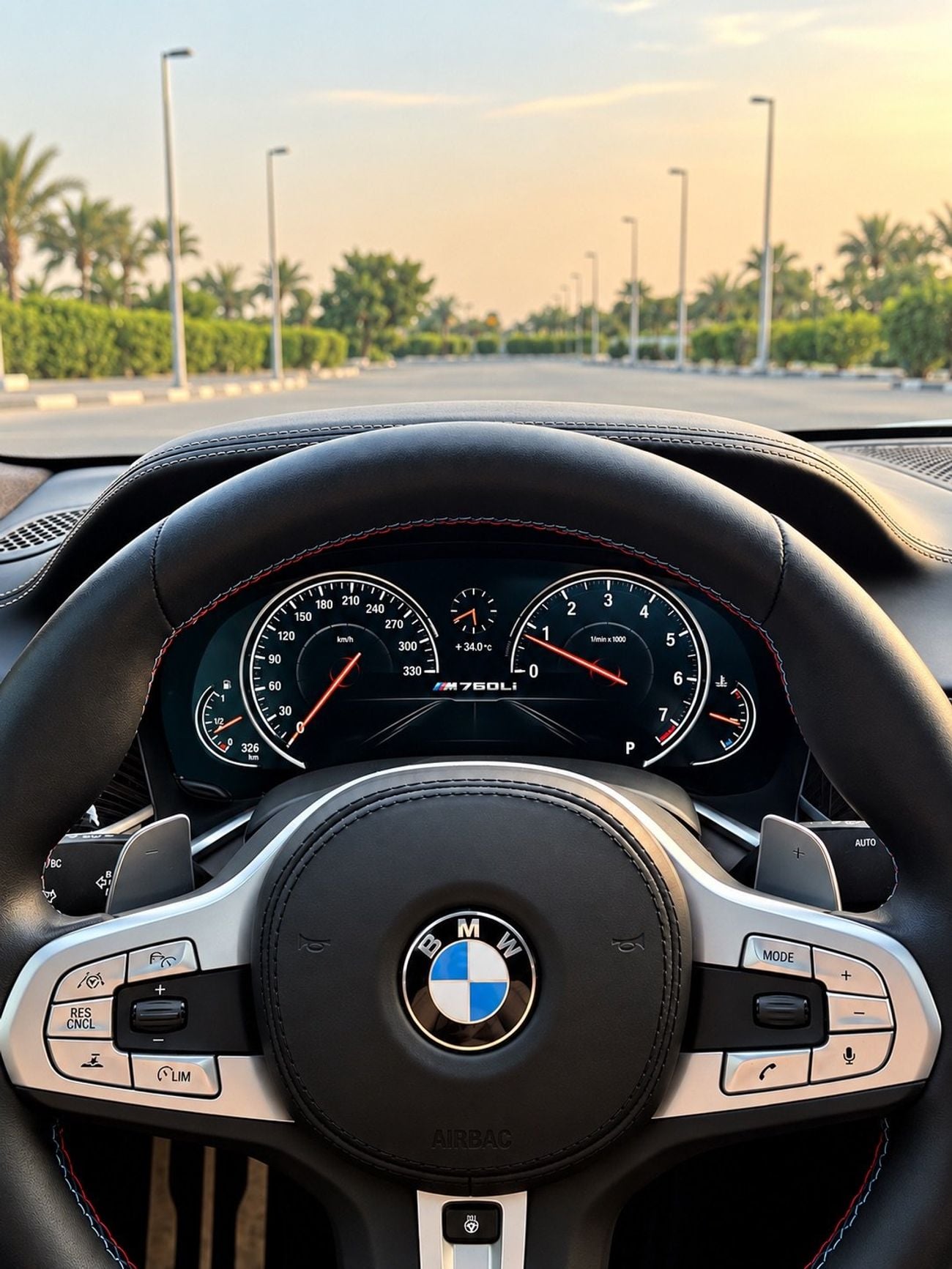 BMW M760Li XDRIVE BMW 760Li M Package | 2019
