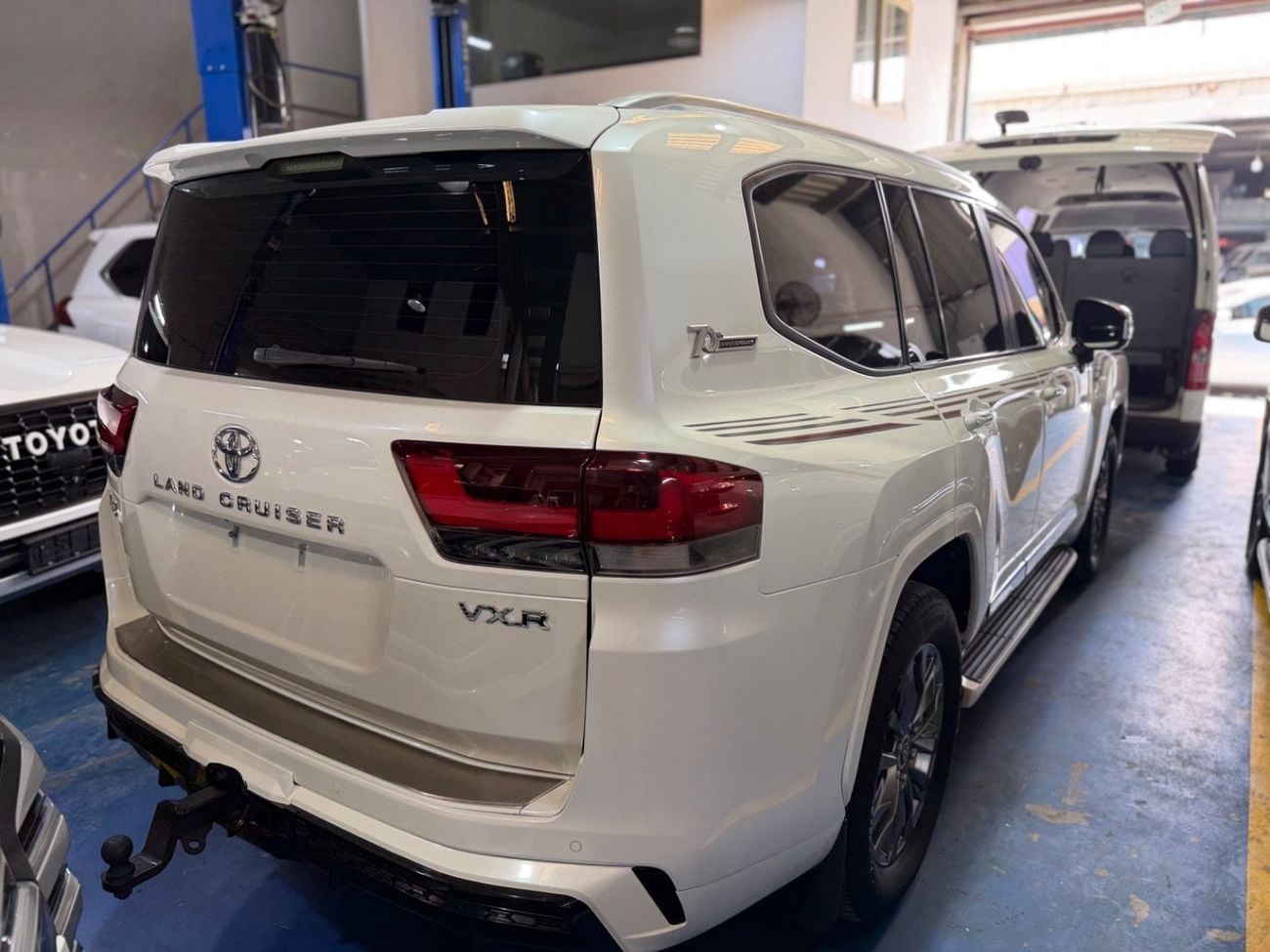 Toyota Land Cruiser VXR