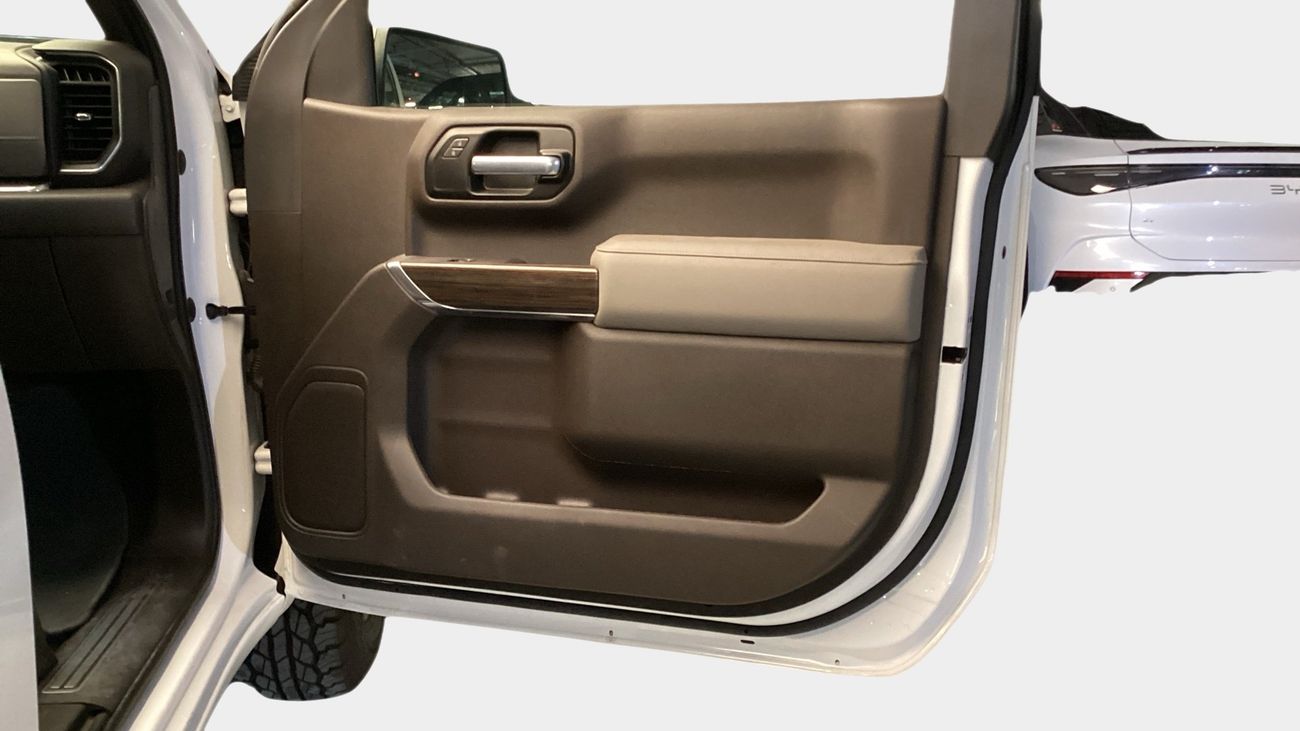 Chevrolet Silverado 1500 REGULAR CAB 2LT TRAILBOSS | Guaranteed Warranty | 0 Down Payment