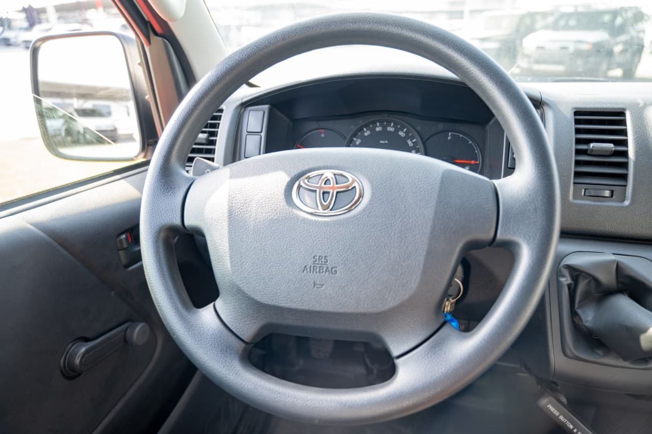 Toyota Hiace PETROL 2.7 HIGHROOF CARGO MANUAL TRANSMISSION