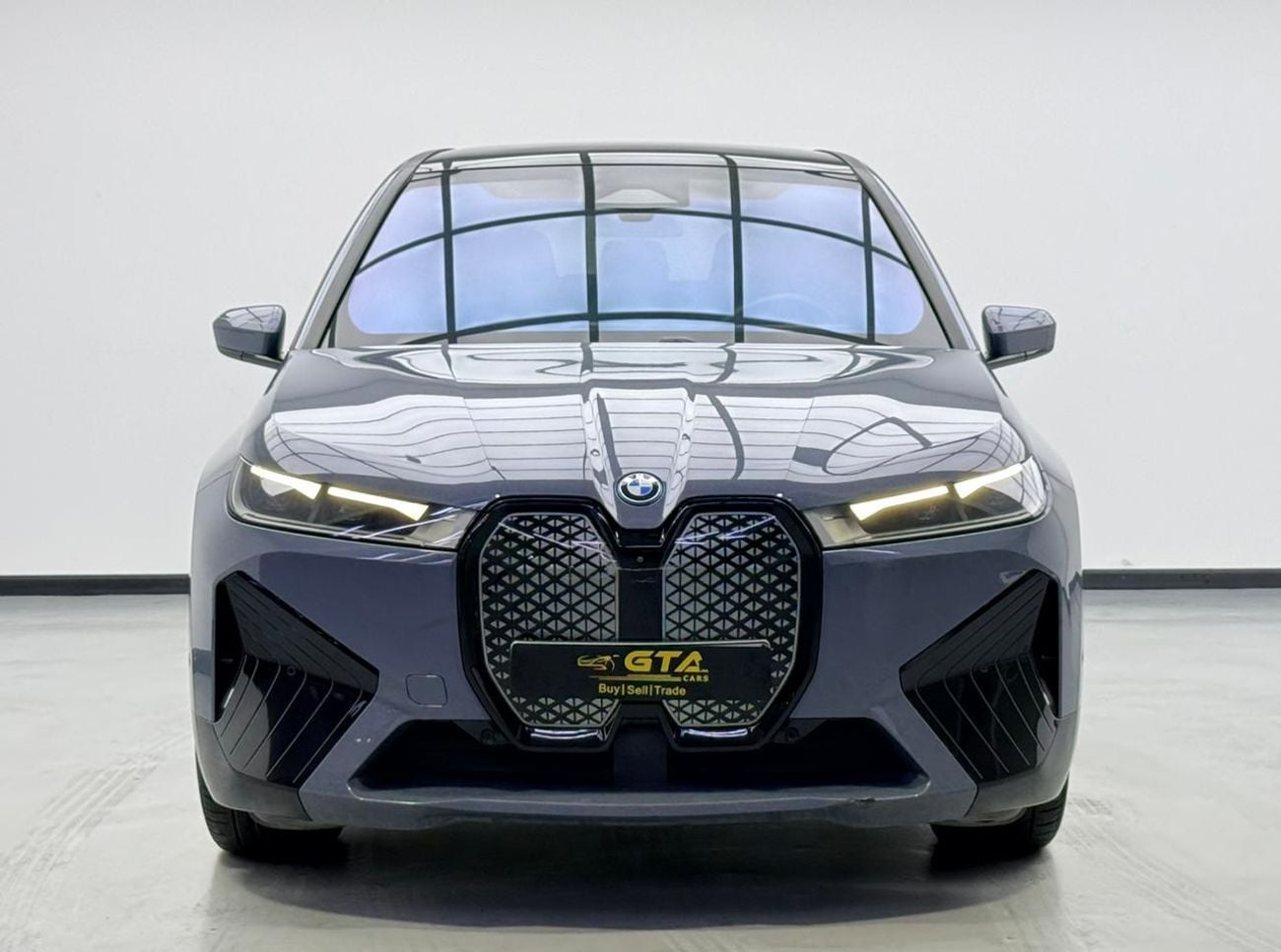 بي أم دبليو iX xDrive40 مجموعة رياضية 2023 BMW iX xDrive 40, BMW Warranty+Service Contract+Full Service History, GCC