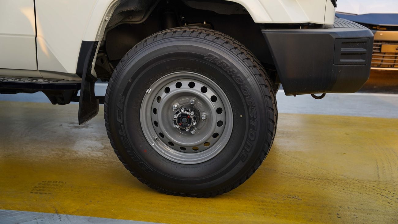 Toyota Land Cruiser 70