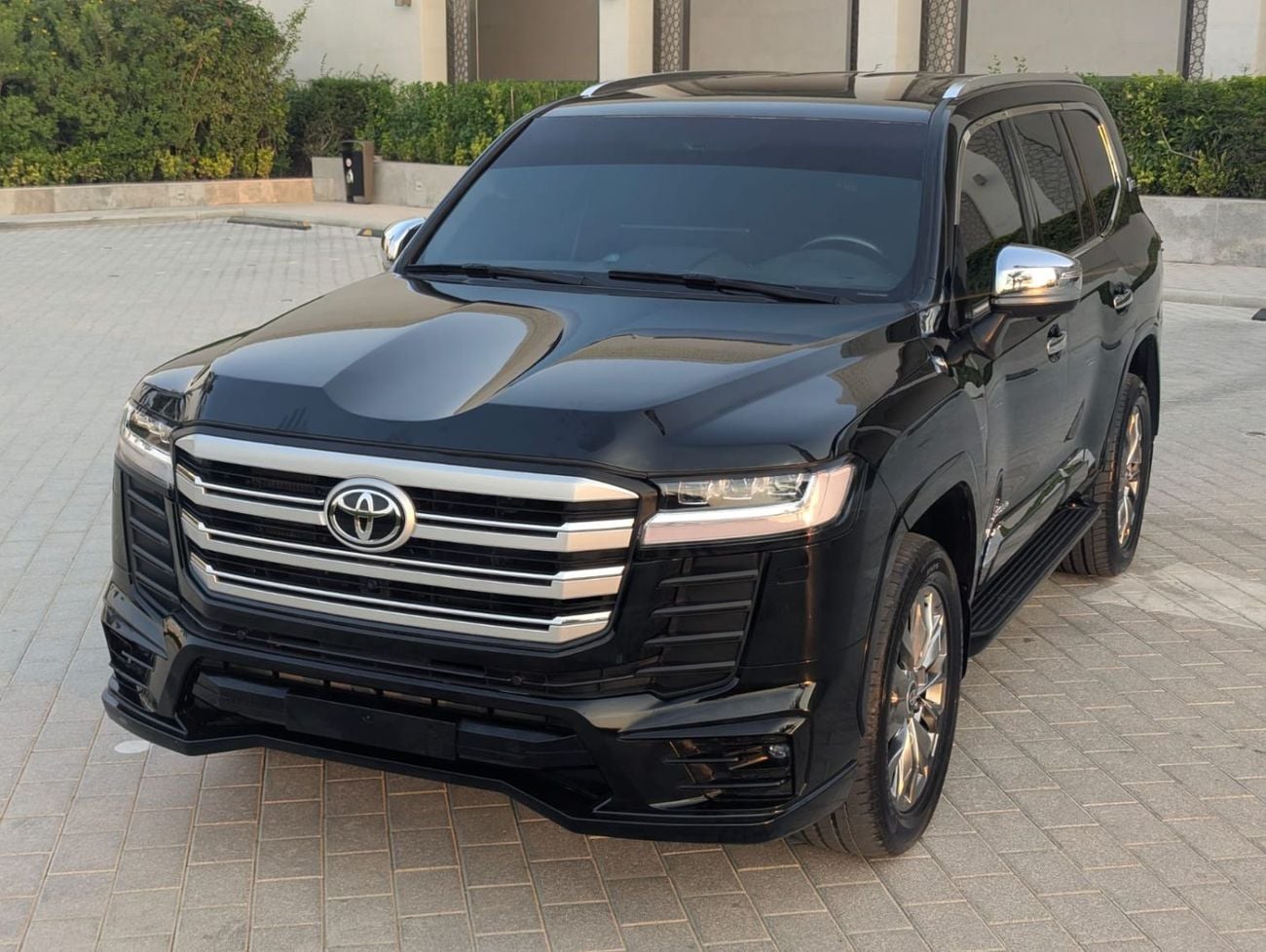 Toyota Land Cruiser GXR 2017 Toyota Land Cruiser GXR Diesel Specs Facelifted 2026 V8 4.5L Well-maintained
