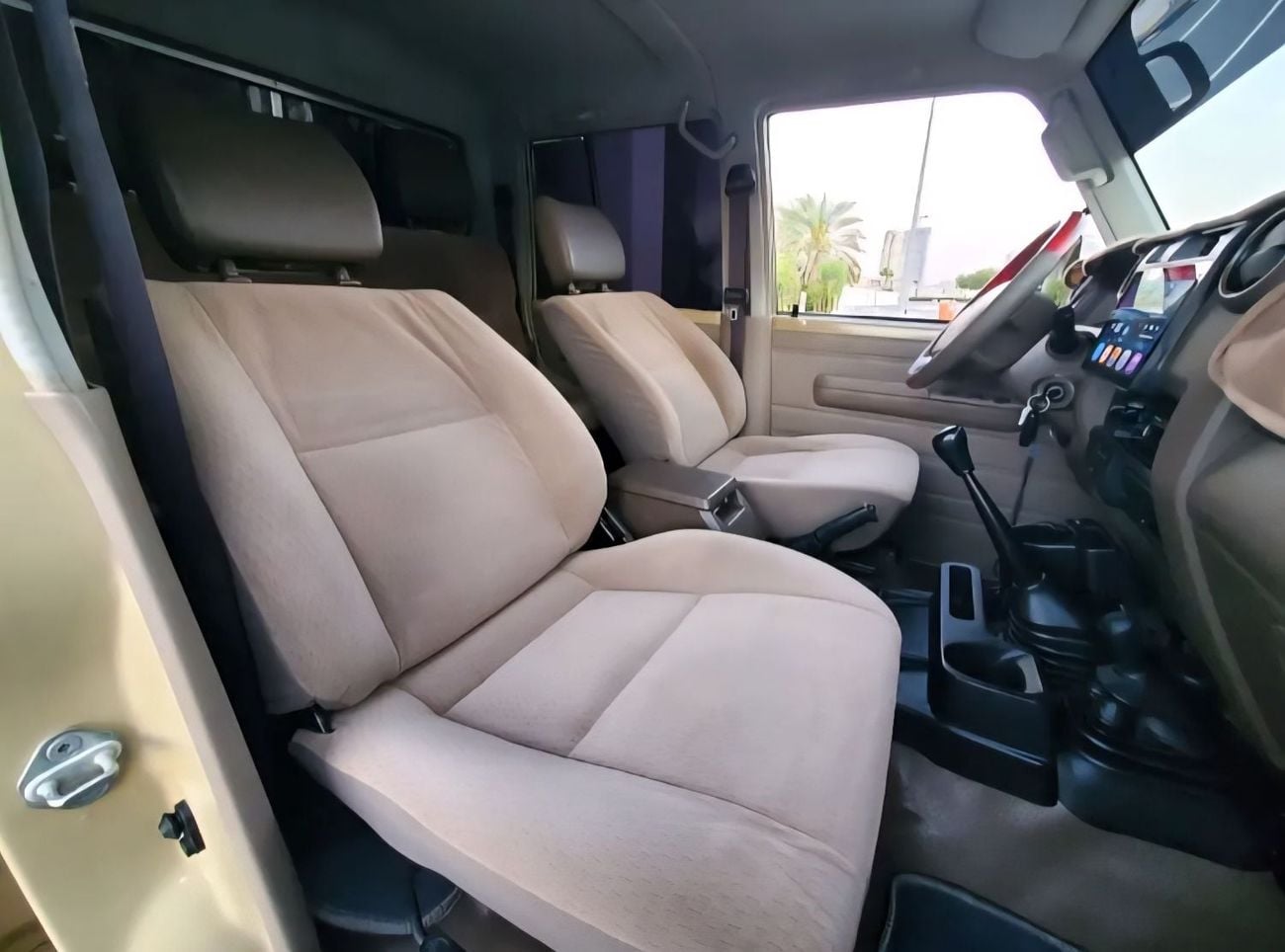 Toyota Land Cruiser Pick Up LHD Standard Double Cabin 4.5L V8 1VD-FTV Diesel Engine 4WD Manual Gear 5 Seats 4 Doors