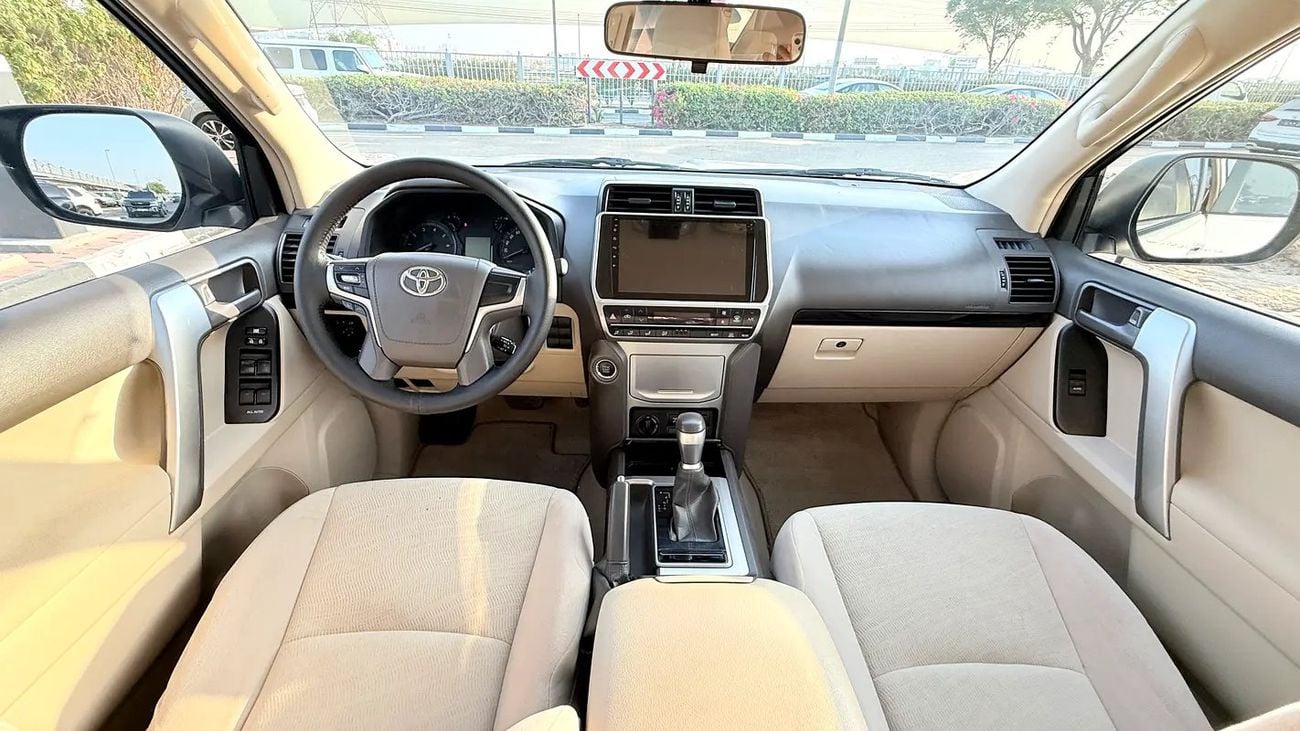 Toyota Prado EXR Toyata EXR Gcc specs -Low killmiter excellent condition
