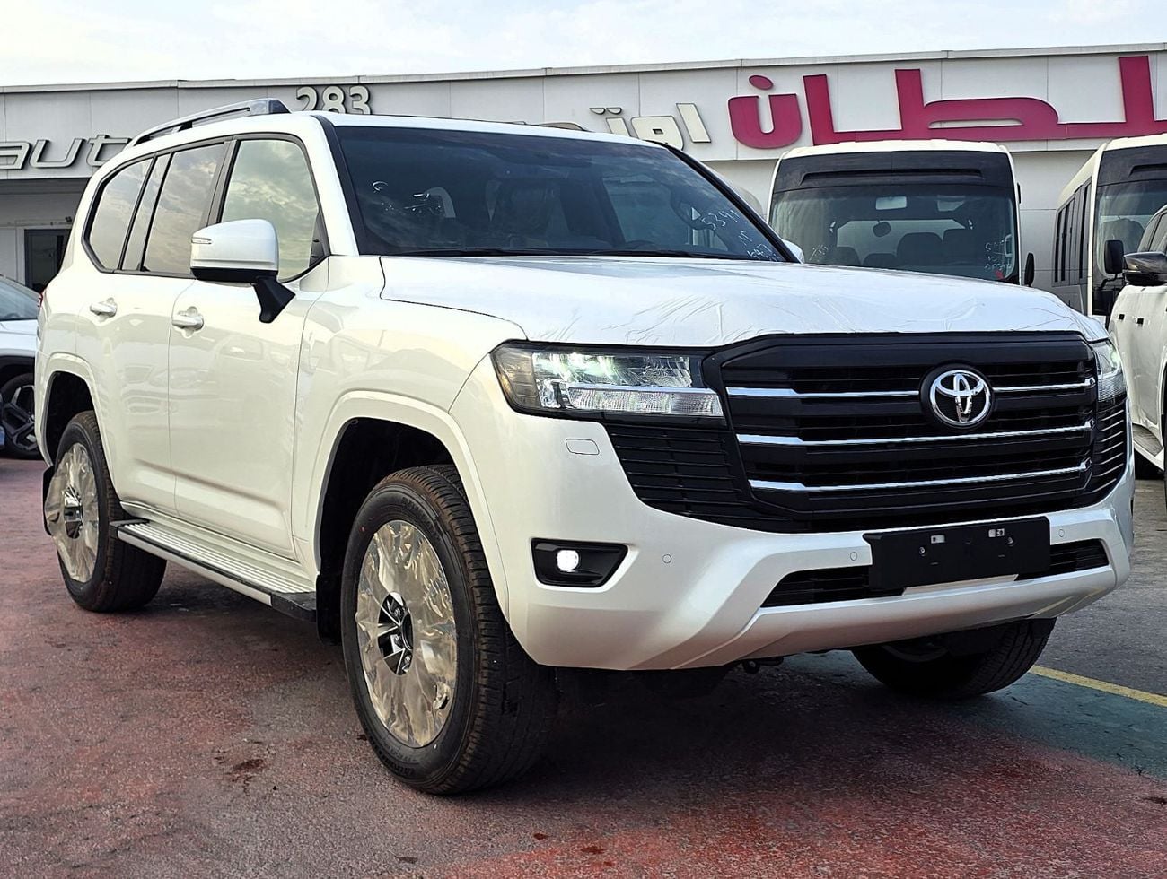 Toyota Land Cruiser GXR Toyota Land Cruiser GXR 4.0L petrol 2026 white color