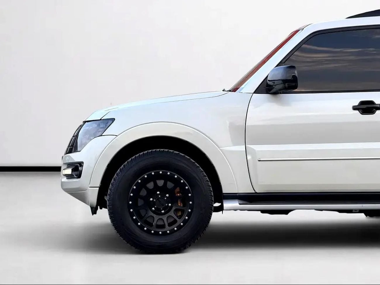 ميتسوبيشي باجيرو 7-SEATER | GLS | 3.8L V6 4WD | | GCC SPECS