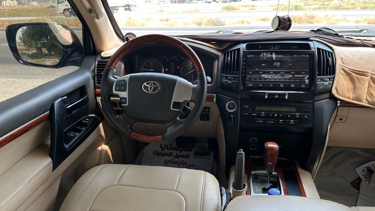 Toyota Land Cruiser GXR