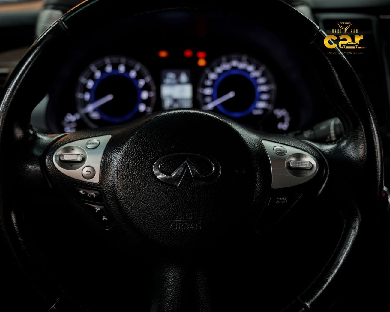 Infiniti QX70