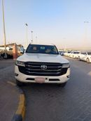 تويوتا لاند كروزر GXR Toyota landcruise 2024Model 4.5L v8 Diesel engine Colour White push start Transmission Automatic