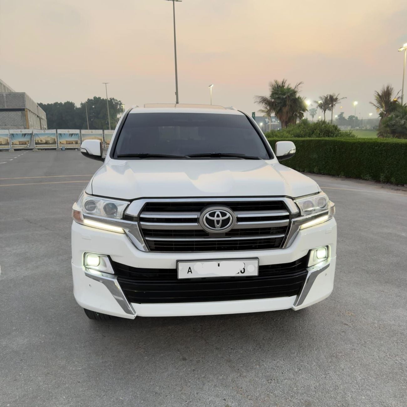 تويوتا لاند كروزر vxr