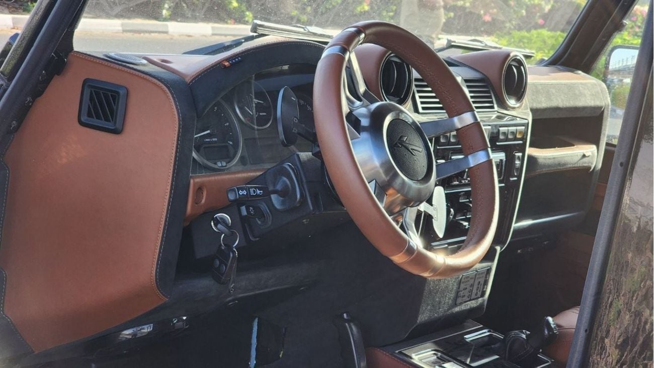 Land Rover Defender 90 | Petrol Automatic