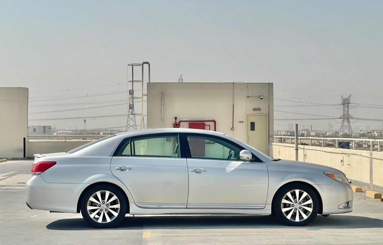 Toyota Avalon LIMITED | GCC Specification