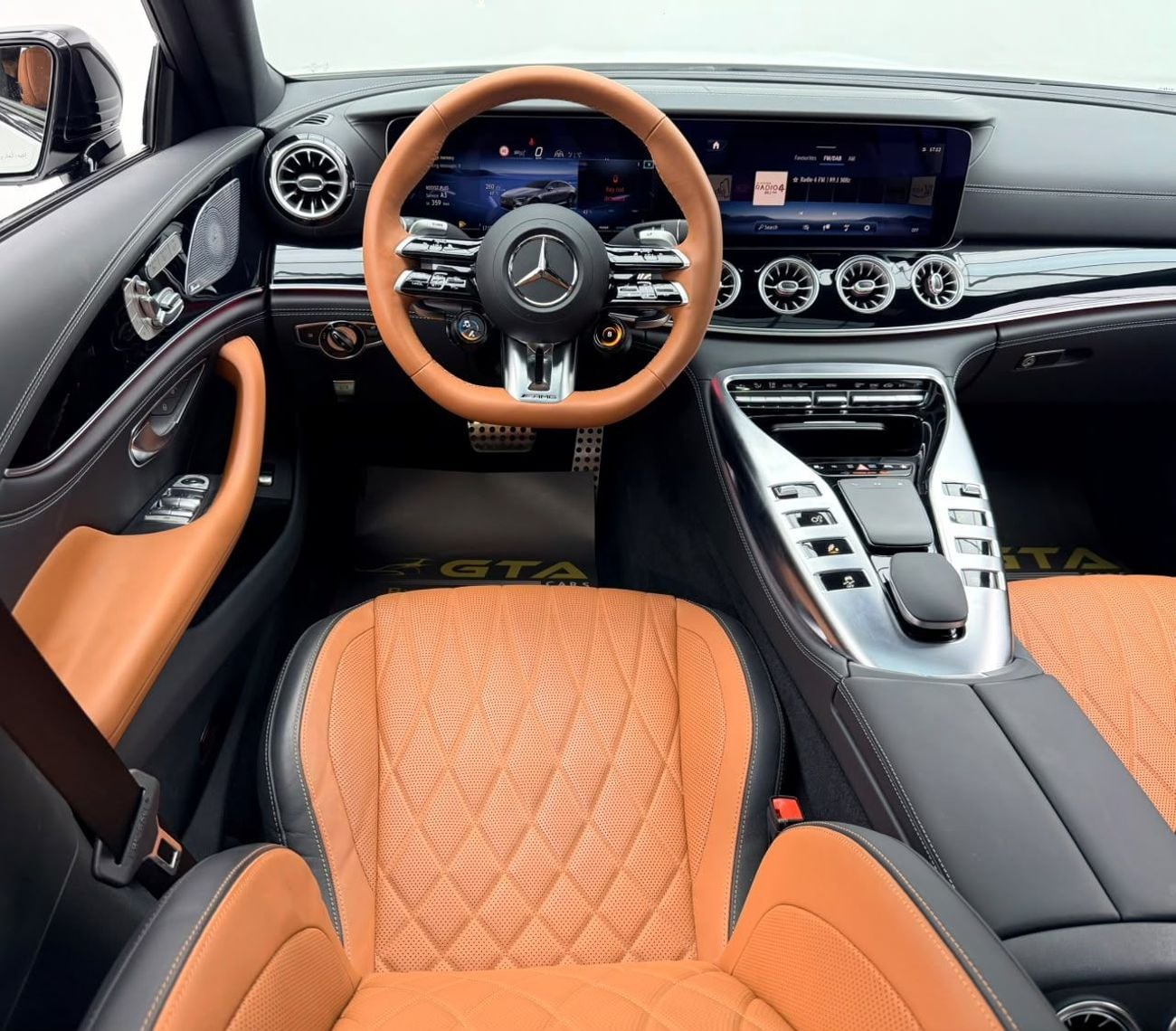 مرسيدس بنز AMG GT 43 مرسيدس بنز AMG GT43 موديل 2024، ضمان مرسيدس بنز 2029 + باقة خدمة، سجل صيانة كامل لدى مرسيدس بنز، عدا