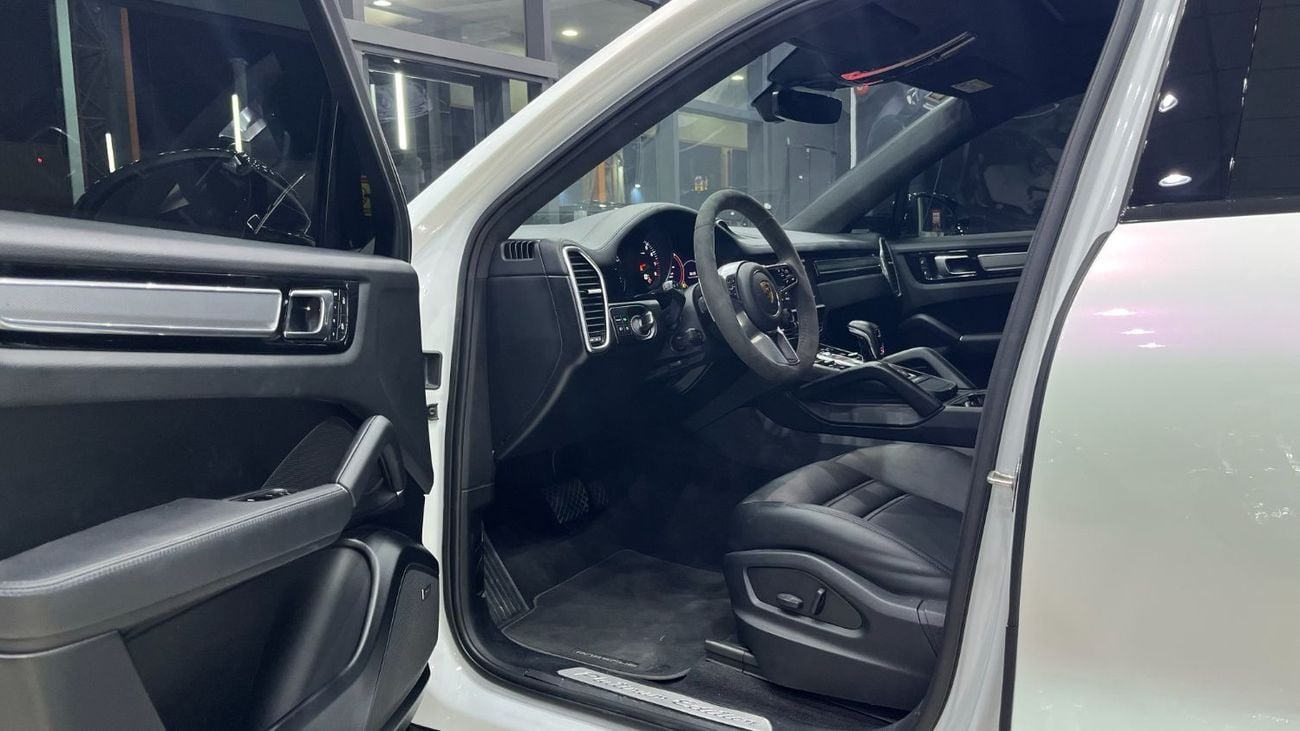 Porsche Cayenne PLATINUM EDITION