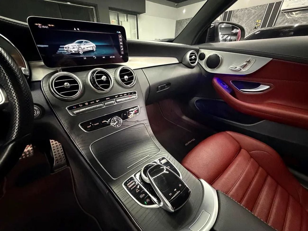 Mercedes Benz C200 AMG