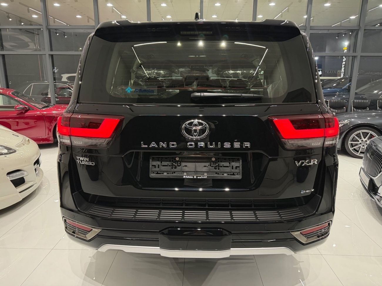 تويوتا لاند كروزر VXR