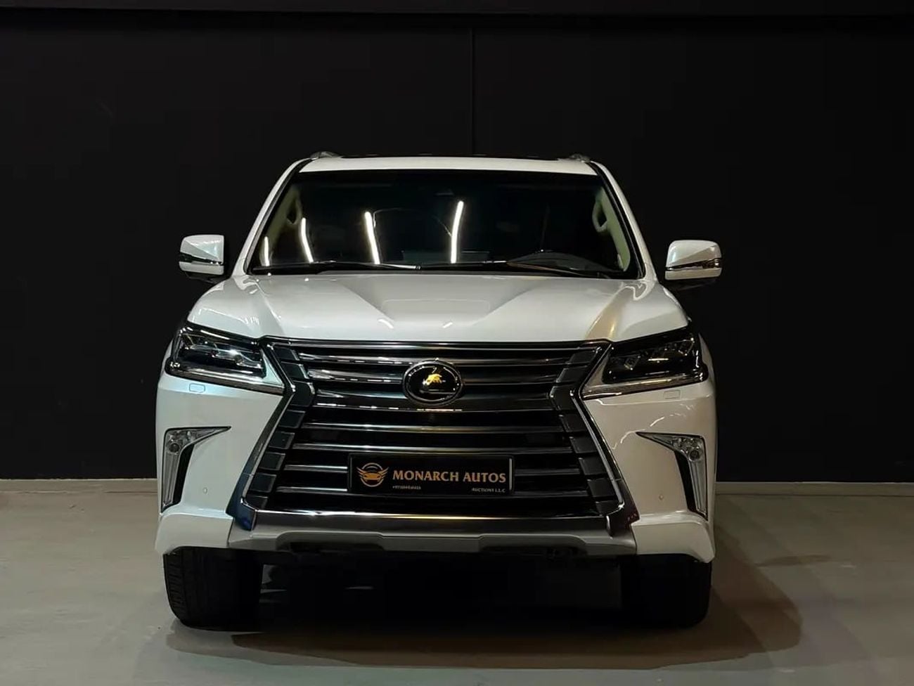 لكزس LX 570 PLATINUM Pristine LX 570 Platinum | GCC Specs |Full Service History