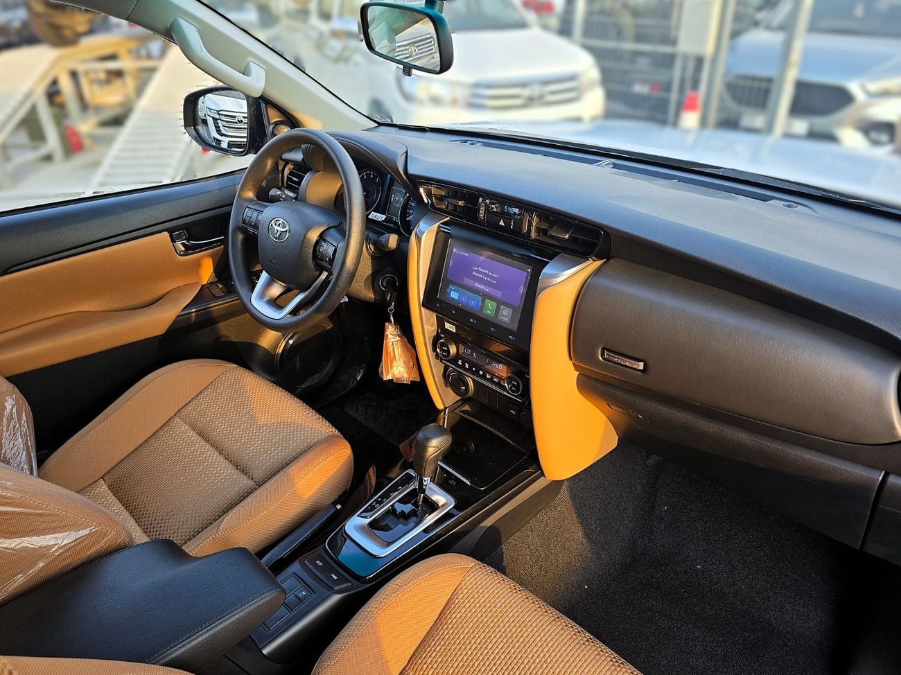 Toyota Fortuner Fortuner SR5 2.7L A/T 4WD SUV 7Seats GCC Black Color 2026 Toyota Fortuner SR5 2.7l A/T 4WD GCC Black Color 2026 Model