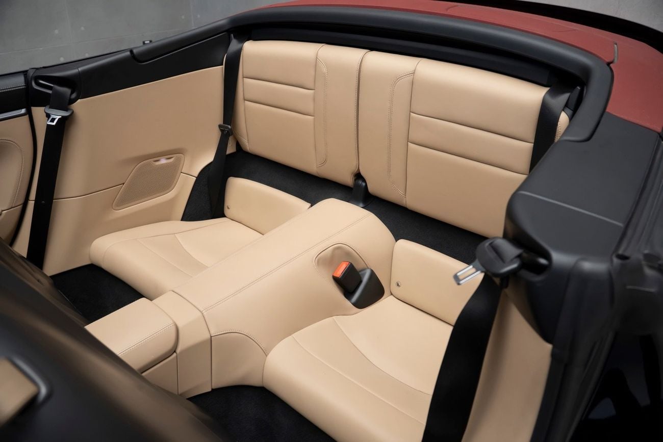 Porsche 911 CARRERA 4