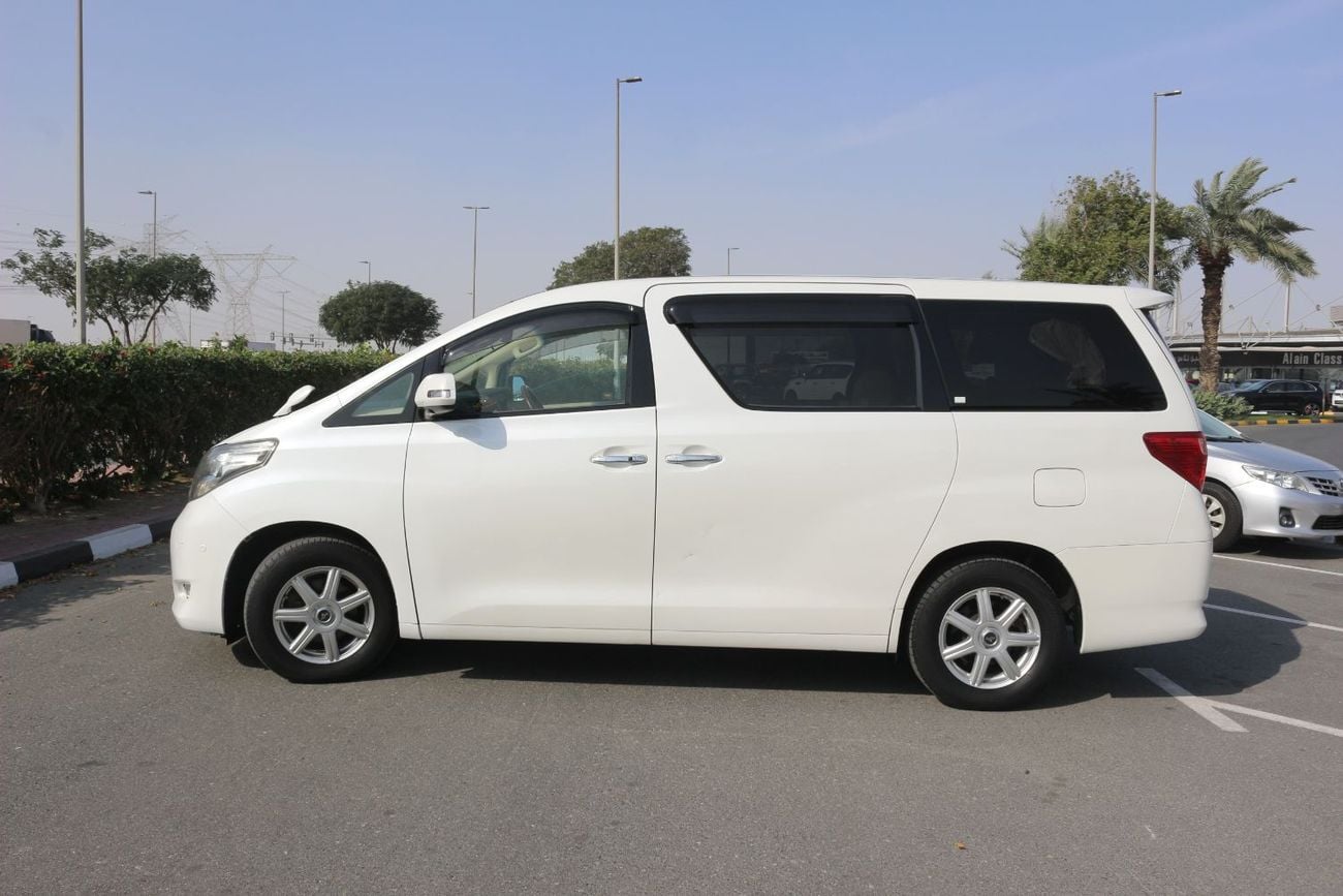 Toyota Alphard For export, the steering wheel is on the right side.
