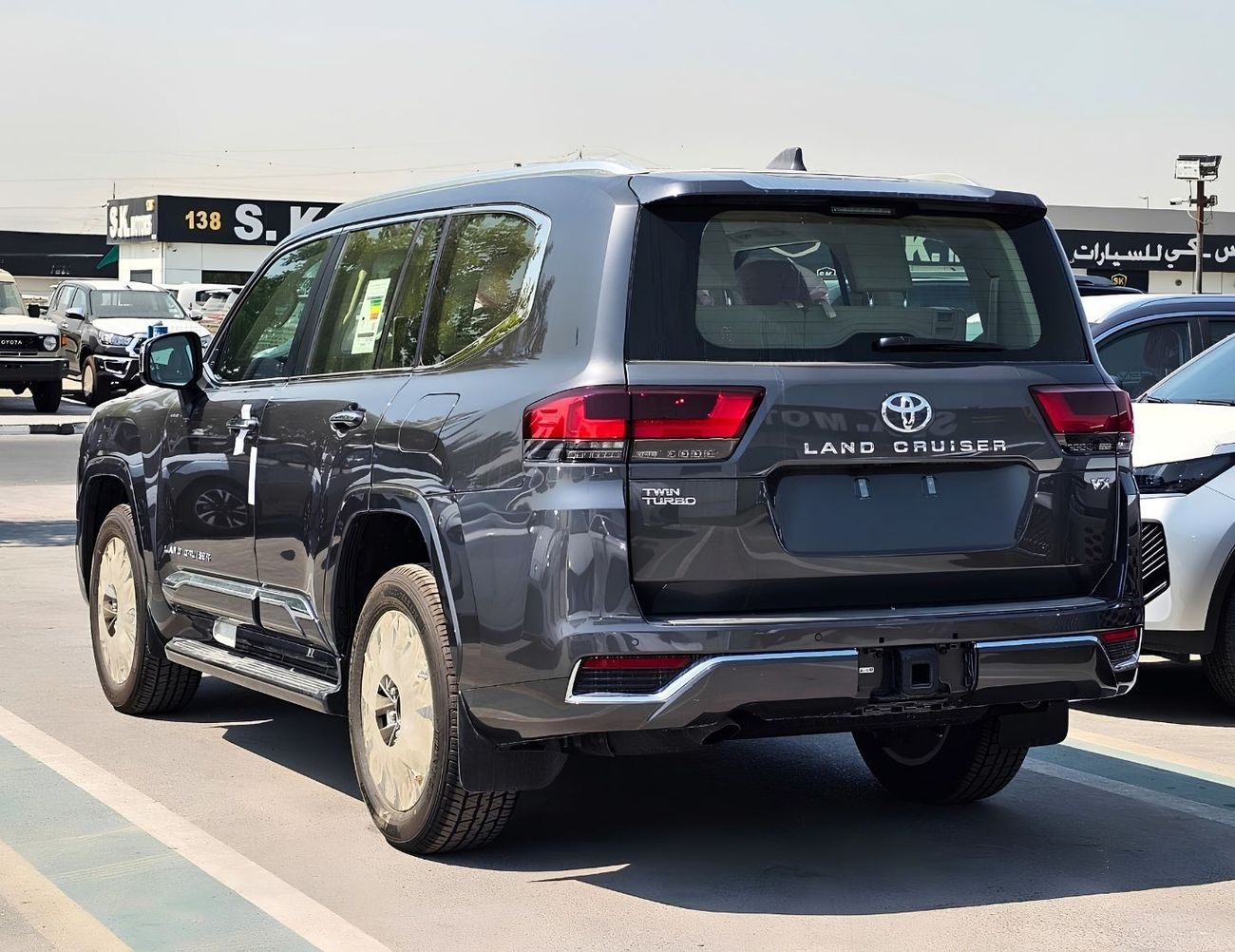 Toyota Land Cruiser VXS TWIN TURBO || 3.5L PETROL V6 | RADAR | 360*CAMERA | REAR ENTERTAINMENT SCREEN | SUNROOF | FULL O