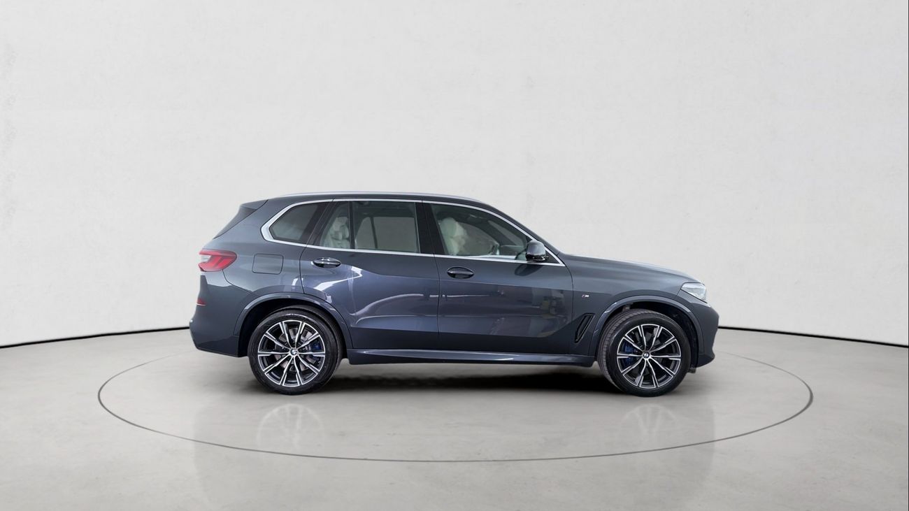 بي أم دبليو X5 XDRIVE40i M SPORT | شامل الضمان | 0 دفعة أولى