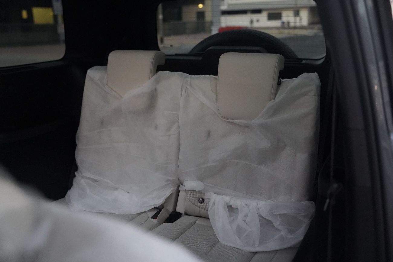 ROX Adamas FIRST CLASS 2026 ROX ADAMAS 7-Seats 2 3 2 SUV 4x4