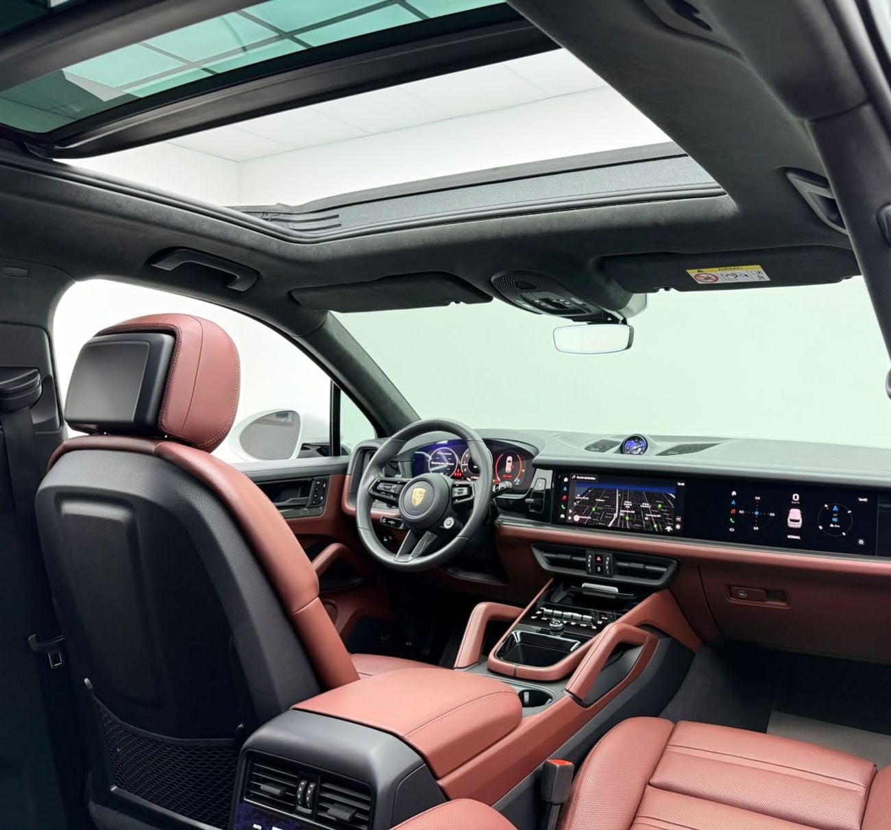 بورش كايان GTS بورش كايين جي تي إس موديل 2025، ضمان بورش ساري حتى 2027، سجل صيانة كامل لدى بورش، عداد كيلومترات منخ