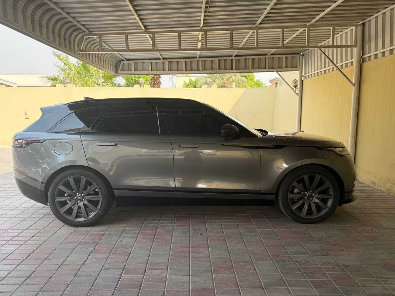 Land Rover Range Rover Velar R-DYNAMIC