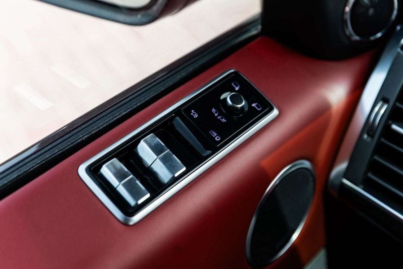 Land Rover Range Rover Sport SVR