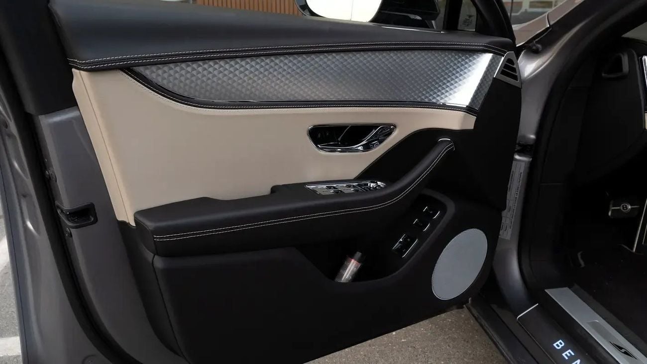 Bentley Flying Spur S HYBRID Bentley Continental Flying Spur 2023