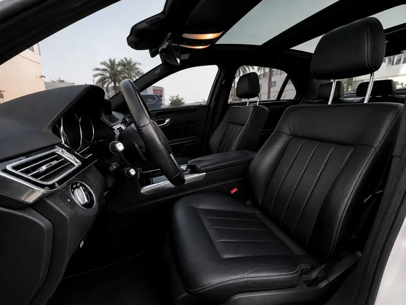 مرسيدس بنز E300 E300 | AVANTGRADE | LOW MILEAGE | FREE ACCIDENT | WELL MAINTAINED