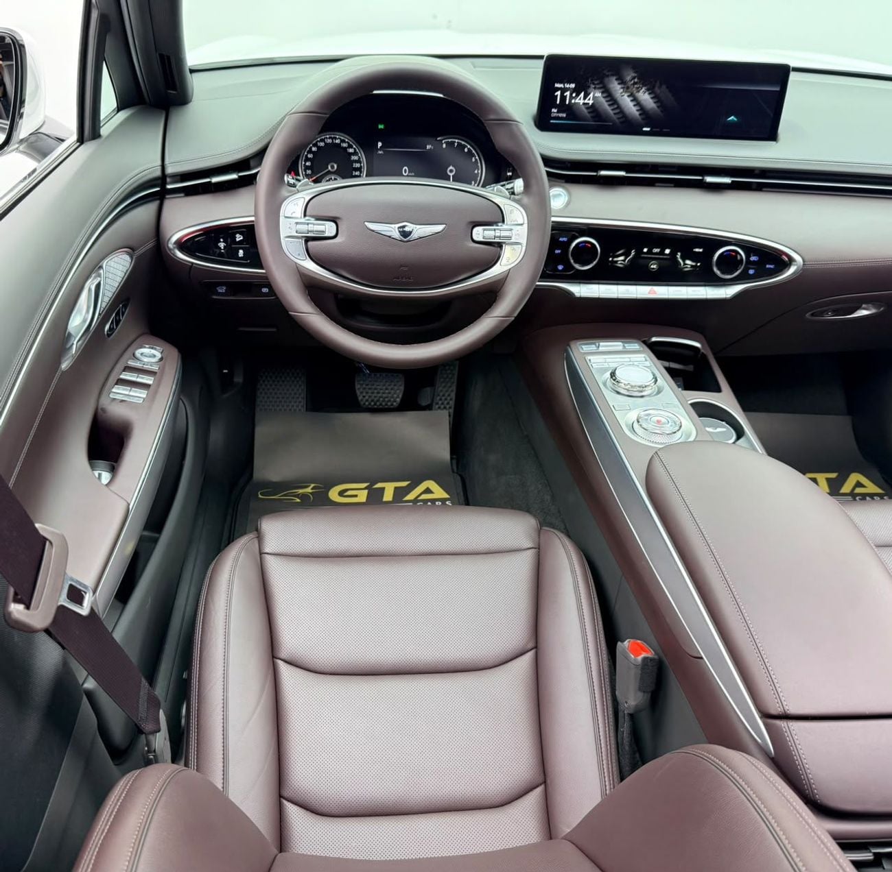Genesis GV70 PRESTIGE 2023 Genesis GV70, 2028 Genesis Warranty + Service Pack, Full Genesis Service History, Low Km, GCC