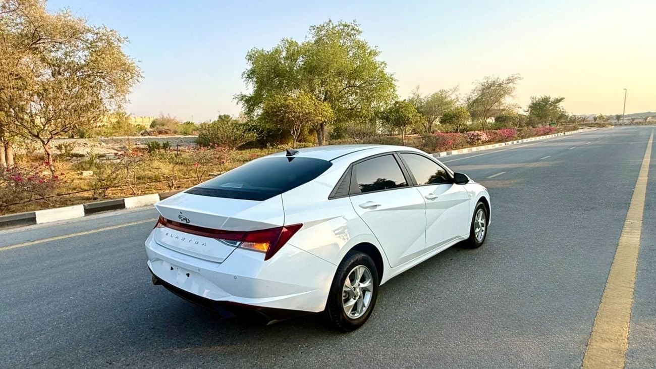 Hyundai Elantra SMART