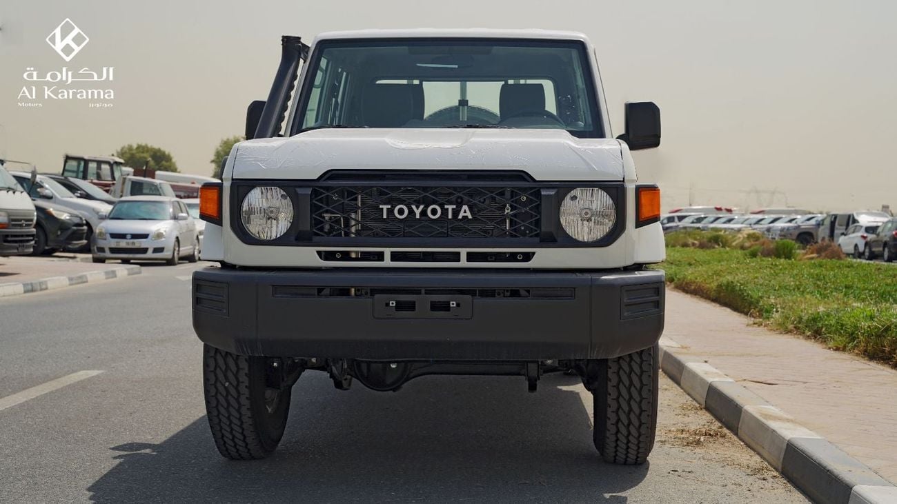 Toyota Land Cruiser Pick Up LC79 2.8L DC LC79 - 2.8L Diesel - Automatic Transmission - Diff Lock - Power Window & Mirror - GCC Specs