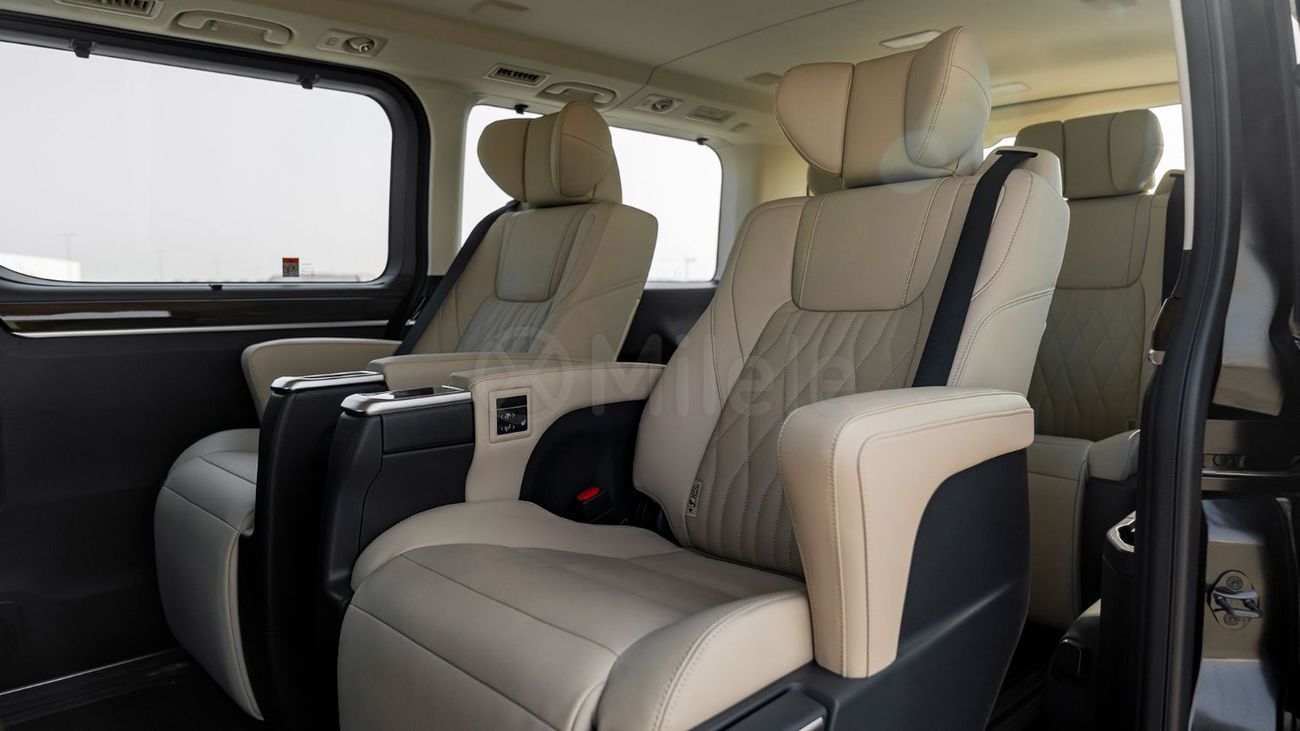 Toyota Granvia PREMIUM