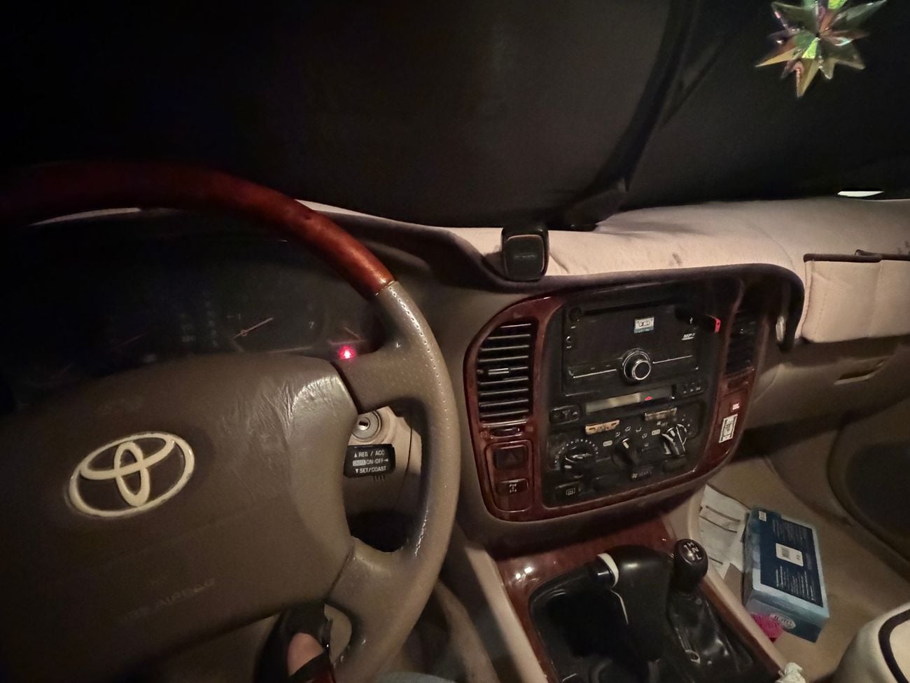 Toyota Land Cruiser VXR MID