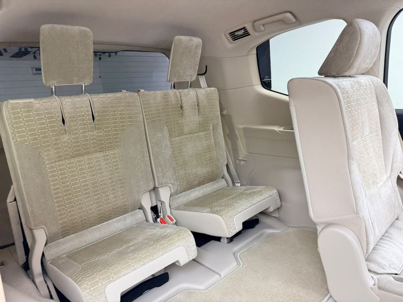 تويوتا لاند كروزر EXR 2025 Toyota Land Cruiser 300 EXR, Toyota Warranty+Full Service History, GCC Specs.
