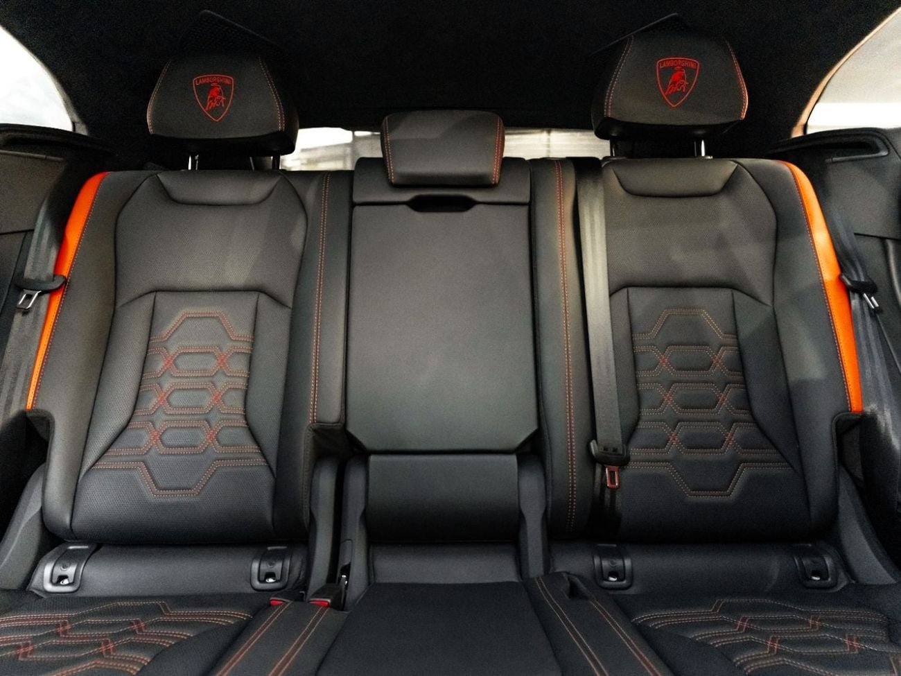 Lamborghini Urus SE BUY NOW, PAY 2027 | THE BLACKLINE STANDARD | 2025 Lamborghini Urus SE, 2030 Lamborghini Warranty