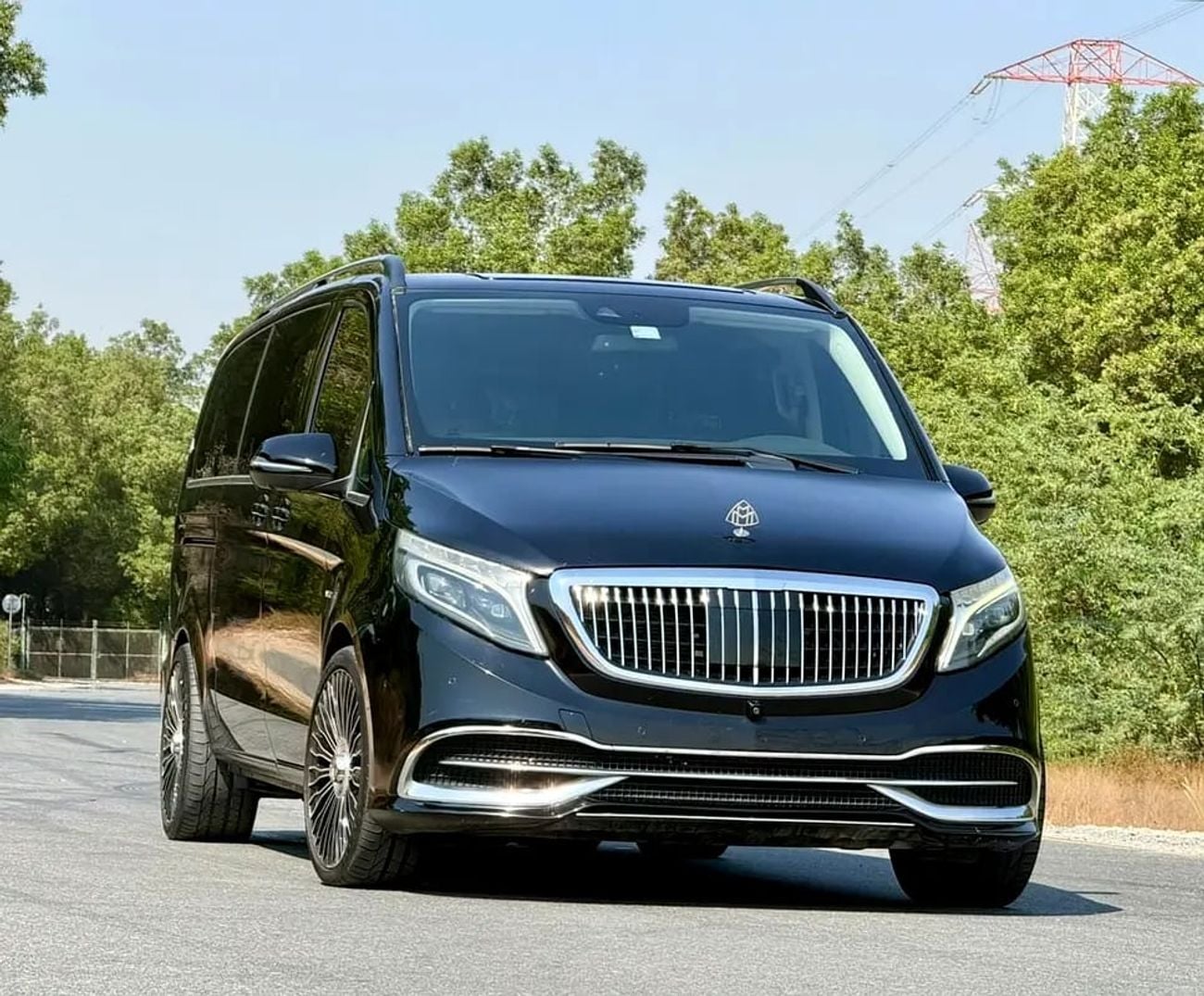 Mercedes Benz V 250 V 250 GCC Specs