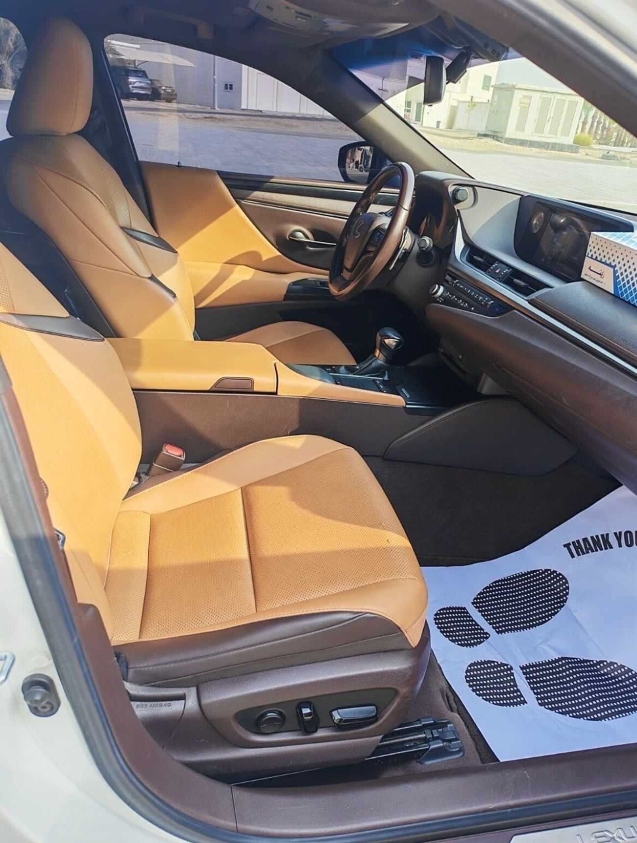 لكزس ES300h PREMIER