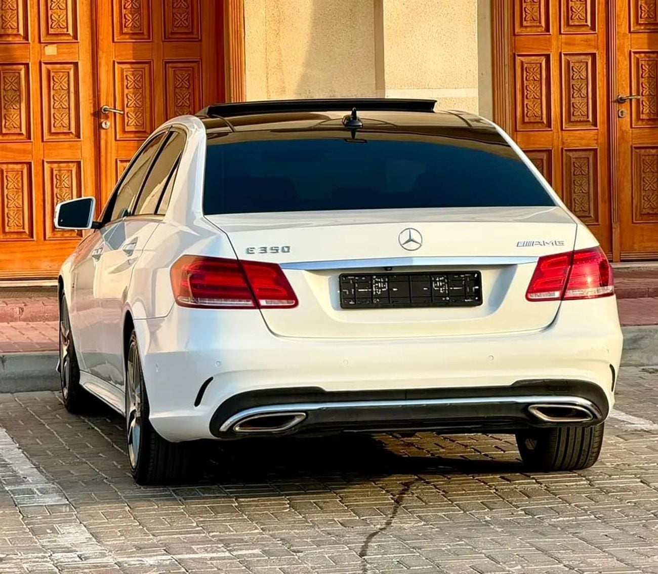 Mercedes Benz E350 E 350 d AMG Line - GCC Specs