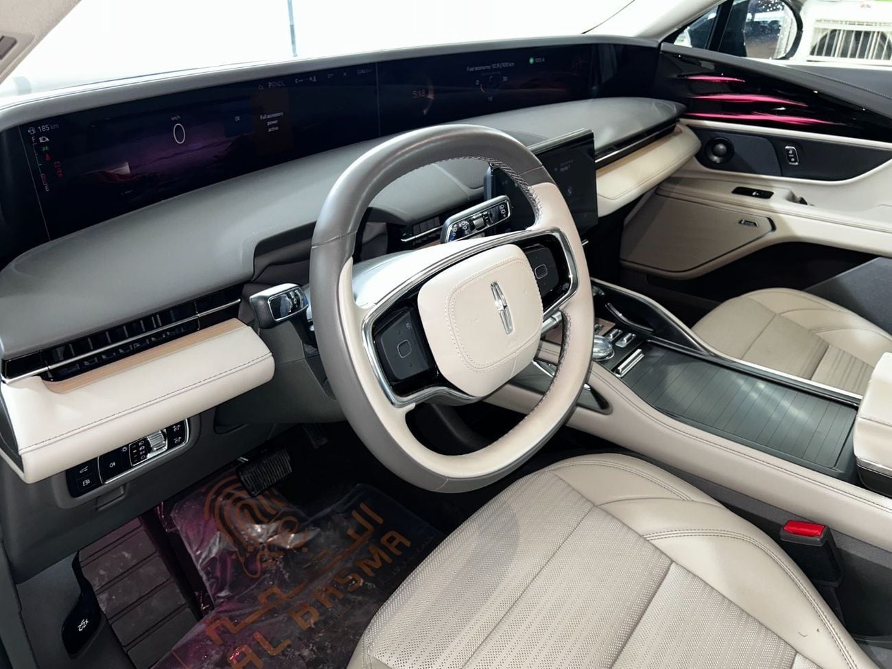 Lincoln Nautilus RESERVE II /NAU425H / AL TAYER MOTORS AL QOUZ SHOWROOM