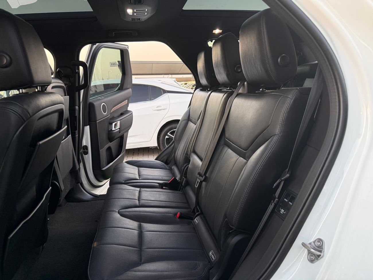 Land Rover Discovery HSE 2018 Gulf Specs