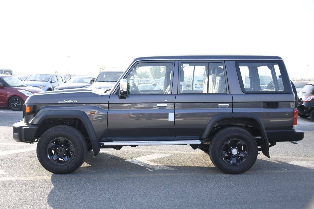 Toyota Land Cruiser 70 LC76 LX 2026 Toyota Land Cruiser 76 Series 4.0L Automatic Petrol full option